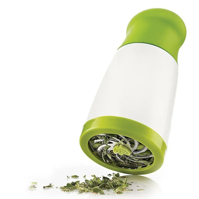 Discover the Manual Vegetable Grinder!